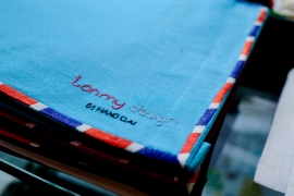 Envelop embroidery bag